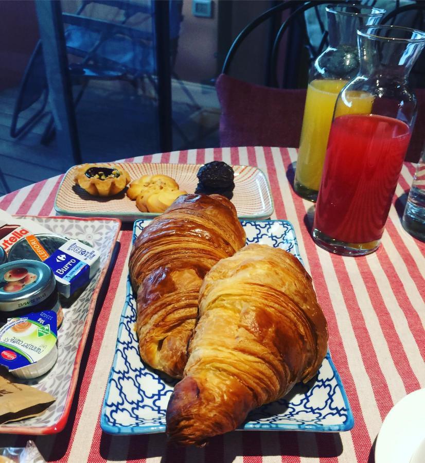 B&B Via Roma 41 벤티밀리아 외부 사진